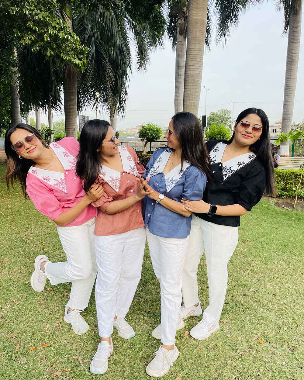 Pink Embroidary Collar Shirt