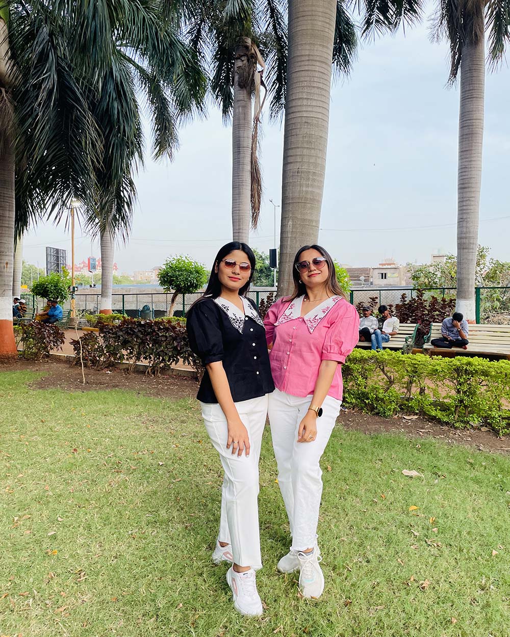 Black Embroidary Collar Shirt