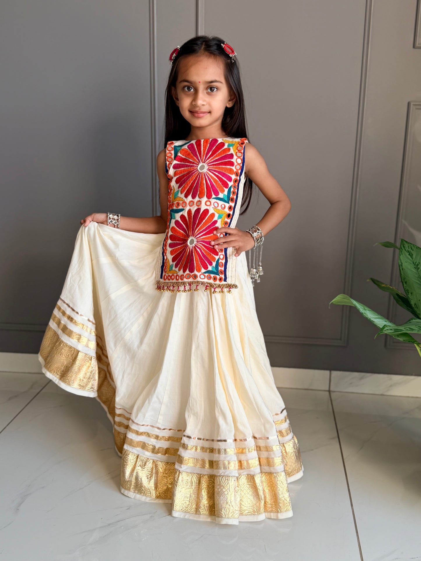 White Long Kapda Blouse Chniya Choli