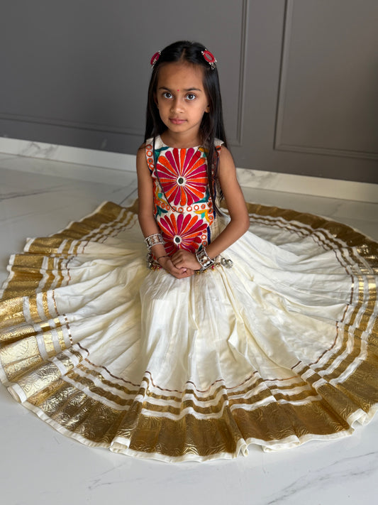 White Long Kapda Blouse Chniya Choli