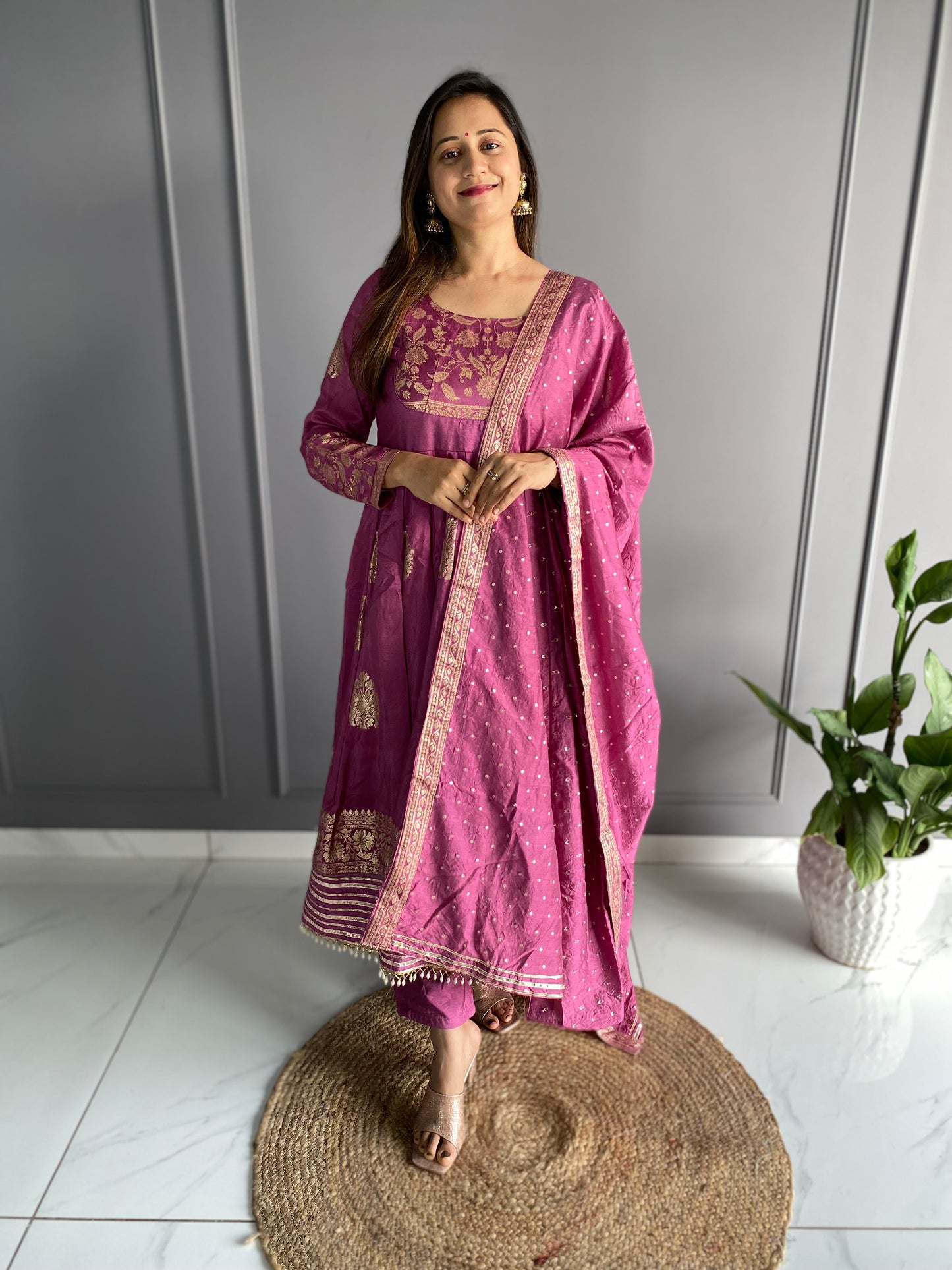 Mavue Anarkali Suit Set